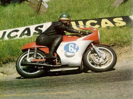 O Hailwood με Agusta